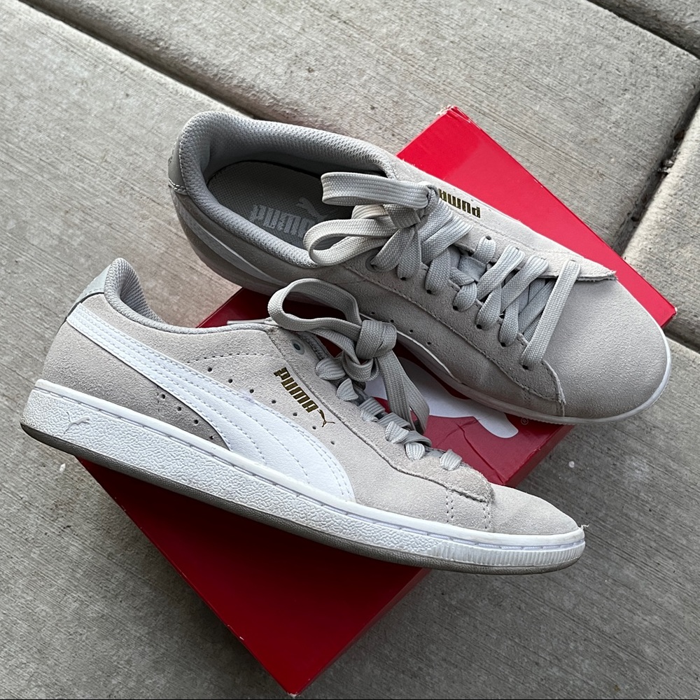 Womens Puma Sneakers